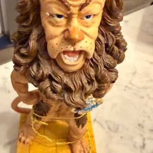 Lion Wizard of Oz Bobble head with Brown Mane